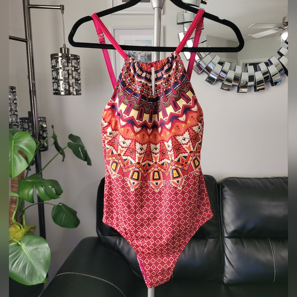 Amoena Size 6B Swimsuit